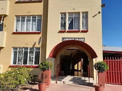 2 Bedroom Apartment For Sale in Germiston - zwL7.webp
