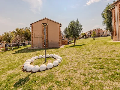 2 Bedroom Apartment For Sale in Roodepoort - RBYx.webp