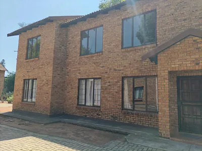 3 Bedroom Apartment For Sale in Bo-dorp, Rustenburg - QRsY.webp