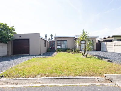 3 Bedroom House For Sale in Kraaifontein - hqps.webp