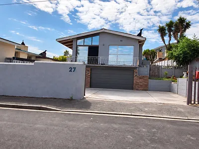 3 Bedroom House For Sale in Parow - rBoC.webp