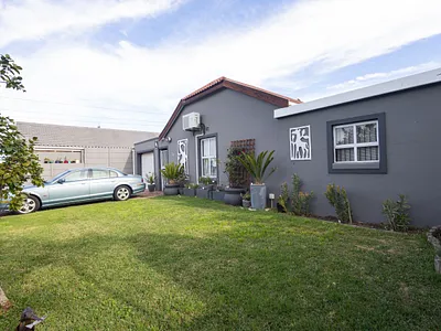 2 Bedroom House For Sale in Kraaifontein - img