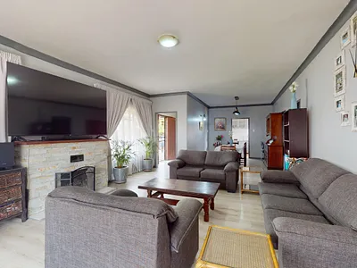 6 Bedroom House For Sale in Boksburg - 7mNU.webp