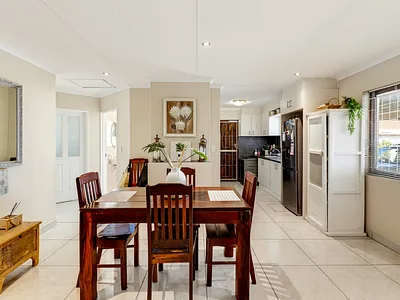 3 Bedroom House For Sale in Gordons Bay - JFKo.webp