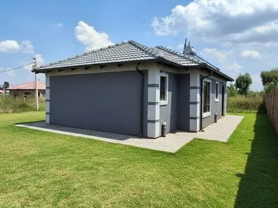 3 Bedroom House For Sale in Benoni - de9z.webp