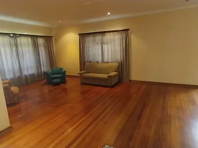 3 Bedroom House To Rent in East London - KlBZ.webp