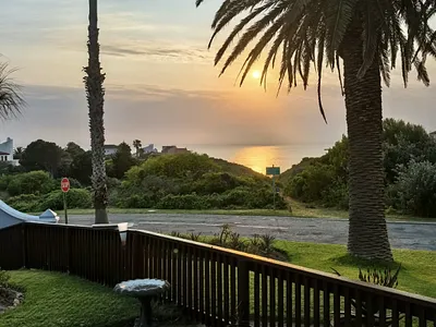 4 Bedroom House To Rent in St Francis Bay - d3hC.webp