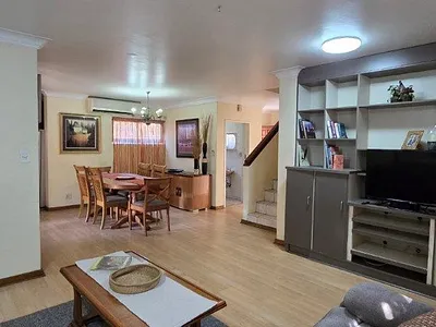 3 Bedroom Apartment For Sale in Pretoria - 5wa4.webp