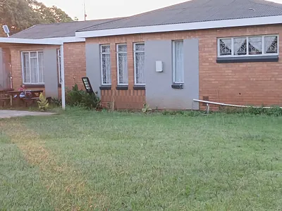 3 Bedroom House For Sale in Springs - R3jv.webp