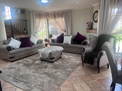 3 Bedroom Townhouse To Rent in Pretoria - FzbP.webp