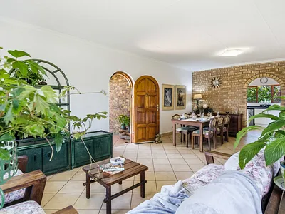 3 Bedroom Townhouse For Sale in Hillcrest - img