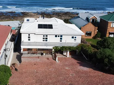 13 Bedroom House For Sale in Stilbaai - img