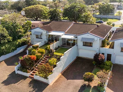 3 Bedroom Townhouse For Sale in Scottburgh - B5NC.webp