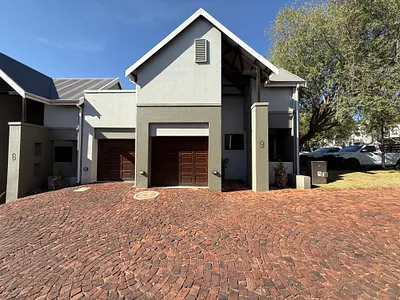 3 Bedroom Townhouse To Rent in Centurion - img