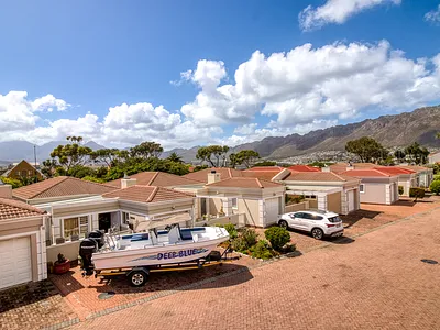 2 Bedroom Townhouse For Sale in Gordons Bay - img