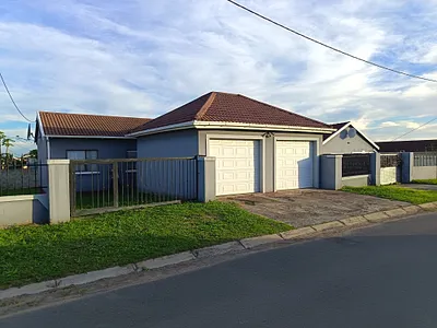 3 Bedroom House For Sale in East London - img