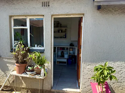 1 Bedroom Apartment To Rent in Germiston - img