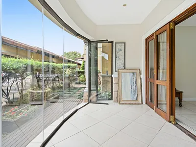 2 Bedroom Apartment For Sale in Hillcrest - img