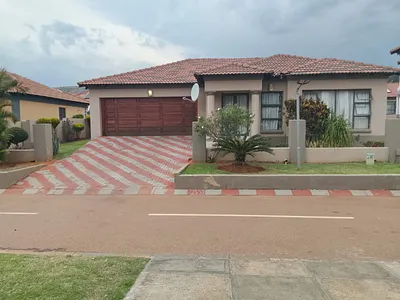 3 Bedroom House For Sale in Akasia - eJGq.webp