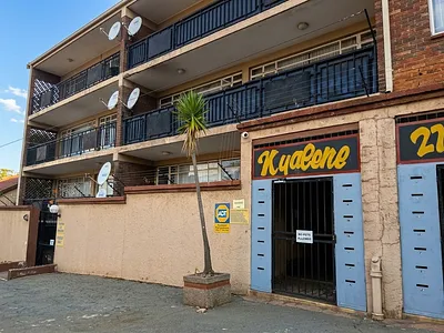 2 Bedroom Townhouse For Sale in Germiston - zfYY.webp