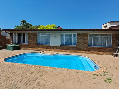 4 Bedroom House For Sale in Nigel - img