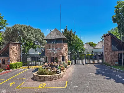2 Bedroom Townhouse For Sale in Randburg - img