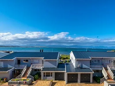 3 Bedroom Apartment To Rent in Mossel Bay - al8r.webp