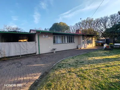 3 Bedroom House For Sale in Sasolburg - 7DnV.webp