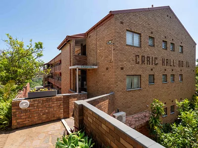 2 Bedroom Apartment For Sale in Amanzimtoti - gXwa.webp