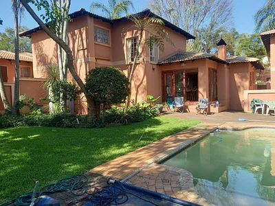 3 Bedroom Townhouse For Sale in Pretoria - yDAq.webp