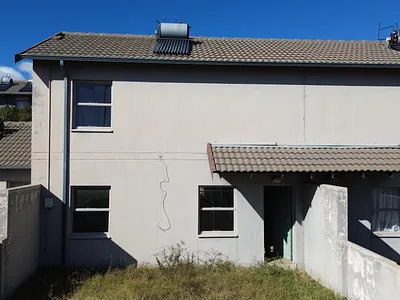 3 Bedroom Apartment For Sale in Nigel - PH64.webp