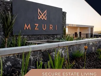 3 Bedroom Townhouse To Rent in Somerset West - img