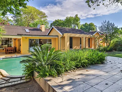 4 Bedroom House For Sale in Sandton - img