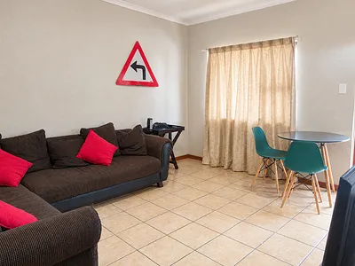 2 Bedroom Apartment For Sale in Potchefstroom - img