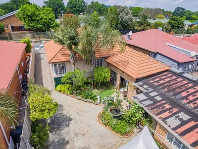 5 Bedroom House For Sale in Johannesburg - oTjf.webp