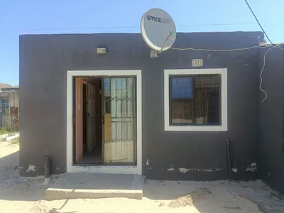 4 Bedroom House For Sale in Khayelitsha - qm44.webp