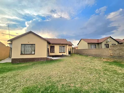 3 Bedroom House For Sale in Witbank - img