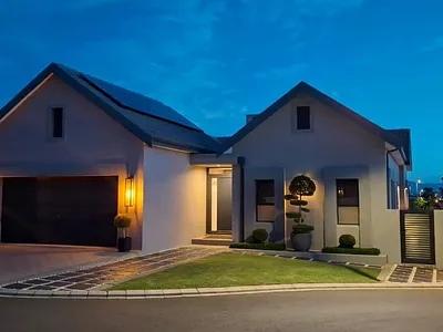 3 Bedroom House For Sale in Altona Village, Worcester - img