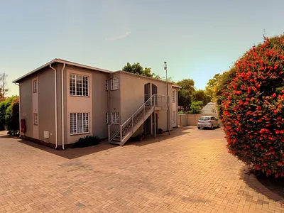 2 Bedroom Townhouse For Sale in Germiston - PeH9.webp