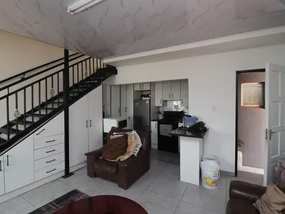 1 Bedroom Apartment To Rent in Germiston - img