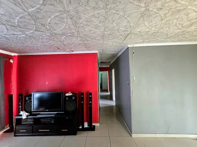 3 Bedroom House For Sale in Witbank - img