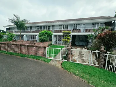 1 Bedroom Apartment For Sale in Durban - PzoM.webp