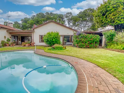 4 Bedroom House For Sale in Randburg - flnQ.webp