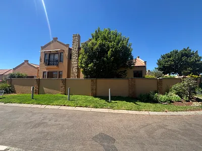 4 Bedroom House For Sale in Boksburg - 57Ks.webp