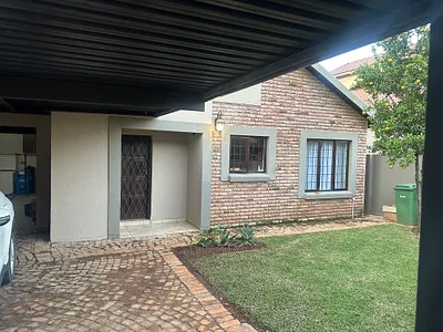3 Bedroom Townhouse To Rent in Rustenburg - img