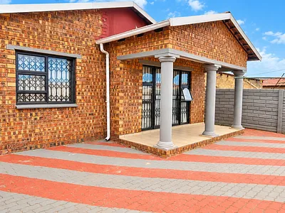 3 Bedroom House For Sale in Kriel - img