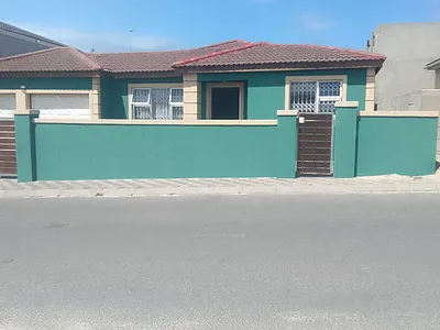 3 Bedroom House For Sale in Khayelitsha - 3fA1.webp
