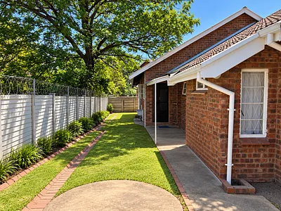 8 Bedroom House For Sale in Pietermaritzburg - img