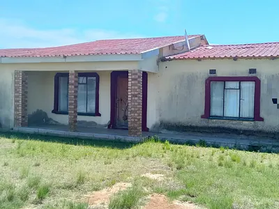 3 Bedroom House For Sale in Newcastle - AloC.webp
