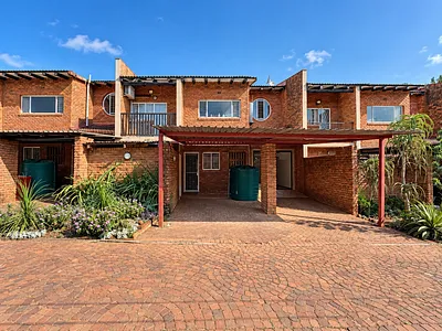 3 Bedroom Townhouse For Sale in Louis Trichardt - img